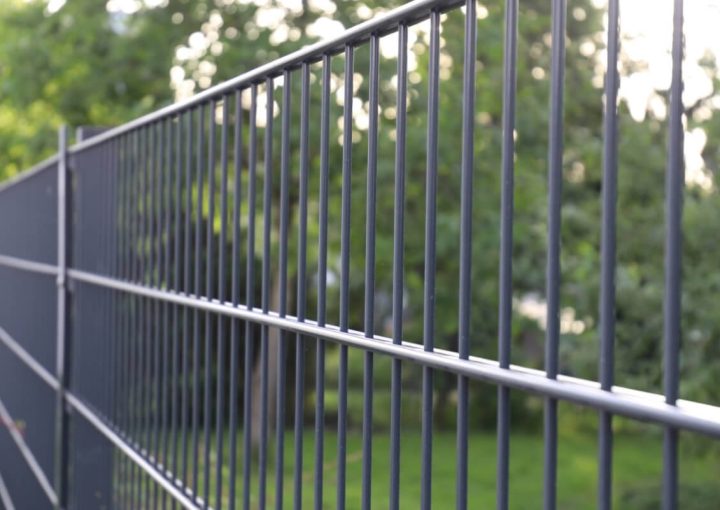 doppelstabmattenzaun 7016